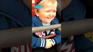 Хасбик и Асхаб в парке развлечений. 