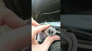 Лампы Който в ближний свет фар. Веста