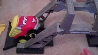 Hasbro Tonka Chuck & Friends Chuck's Stunt Park Playset