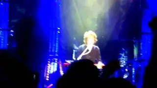 Земфира - Жить в твоей голове (Казань 29.03.2013)