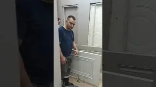 Один работает, семеро лопатами машут