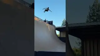 Heelflip frontside 360?! #skateboarding #skate
