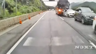 Bus sin frenos atropella a todo a su paso