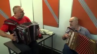 Гармонисты жгут!!! Душевная песня про армию.гармони Littau