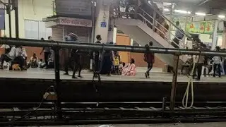 जयपुर जंक्शन पर भारी भीड़ देखिए लाइव तस्वीरें