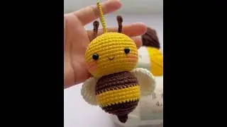 Easy Crochet Bee Tutorial 🐝 | Cute Amigurumi for Beginners