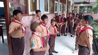KEGIATAN PRAMUKA YEL YEL SIAGA UPT SD NEGERI 270 GERSIK