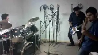 Avesta band _ Ey Kaash Majnoon Zende Bood (Minus Pop Radio)