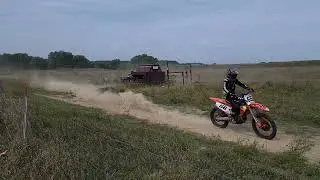 LMS at Sioux Valley Cycle Club September Harescramble - Think my tire is flat?