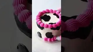 Making a Pinterest Cow Print Cake 🐄✨ 