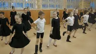 Открытый урок по Народному танцу группа Младший 1 и мальчики Экстерн
