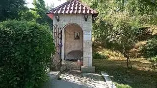 Источник Св. Параскевы Пятницы. Крым. Топловский монастырь.