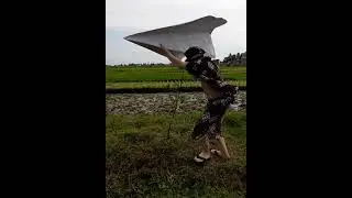 PESAWAT KERTAS RAKSASA !