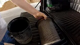 Replacing the air filter UAZ Pickup (2015)