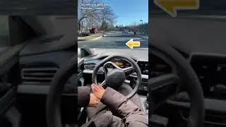 The correct way to turn the steering wheel 