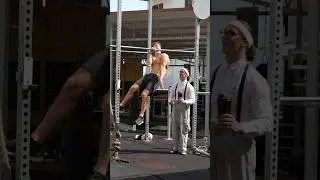 Nerd VS Calisthenics | Public Prank #prank #anatoly #calisthenicsinpublic