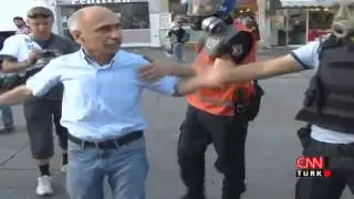 Taksim Olaylarının Simgesi Haline Gelen Yaşlı Vatandaş!!!