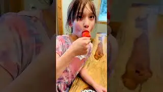 OMG! This Cute Girl is Eating a Popsicle and It's So Satisfying! 🍭