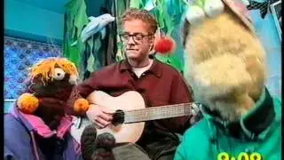 Zig and Zag with Chris Evans singing on the Big Breakfast.MPG