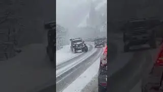 Poor jeep just can’t handle…4Runner makes it look easy… 😳 