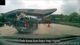 “Hilux” taiko berhenti tengah jalan..! Kantoi takda lesen…