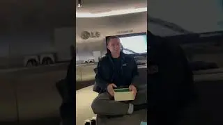 Литвину сделали подарок
