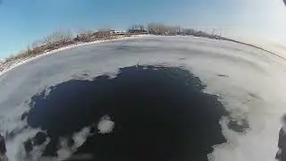 Волга за пару дней до того как уйдет лед .........