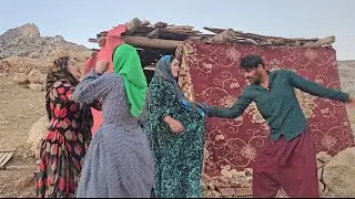 Fake signature: Attack on Narges and Mohammad in front of enemies
