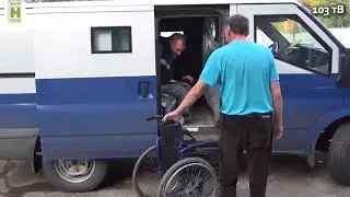Наш автомобиль соцпомощи лишен господдержки. Теперь только сами...