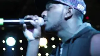 Sherwood Brown sings at Tally Show 7