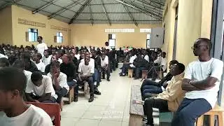 When Organ enters church through psr e 473 