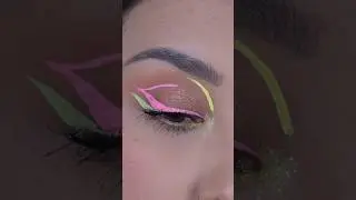 DELINEADO EN 3 TONOS #maquillaje #makeup #delineado #shorts #nadiaelias