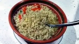 Sopa maruchan con caldo de pollo 