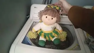 Dan Dee Tickle Tickle Wiggle Wiggle Cheerleader