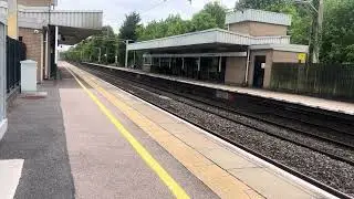 Class 390200 passes Hemel with a long, mega 3 tone!
