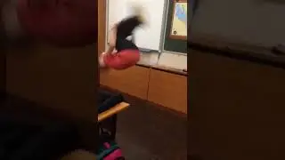 Мой одноклассник делает прыжок веры.