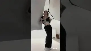 Аня Покров танцует под новую песню Дани Милохина в TikTok #shorts