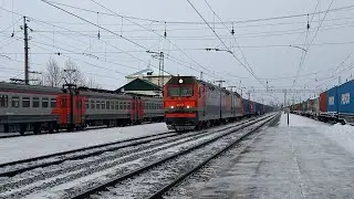 Электровоз 2ЭС6-1138 с грузовым поездом; Станция Каргат
