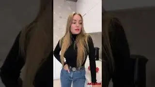 А почему ты у папы ночью на животе прыгала😂#shorts