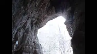 таинственная пещера