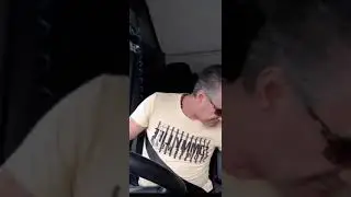 Тираджията Дани Папазов, разказва вицове