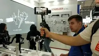 Zhiyun tech Smooth 4 al MWC 2019 gimbal e stabilizzatori video