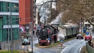 Steam locomotive 52 4867 in downtown Frankfurt