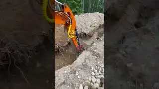Просеивающий ковш на #миниэкскаватор #спецтехника #excavator #гусеничный