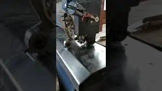 Veneer sewing machine