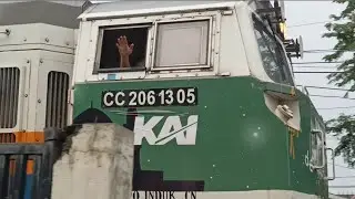 Mantap👍 di sapa masinis ramah!!!
