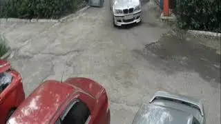 Утренний конфликт - пьяный напал на автолюбителя.