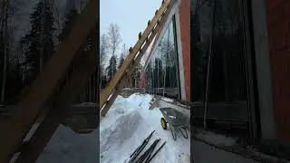 Продолжаем работы в КП «СОСНЫ»💪Утепляем фасад бассейна👍📞245-60-60 #домзагородом #домизгазобетона