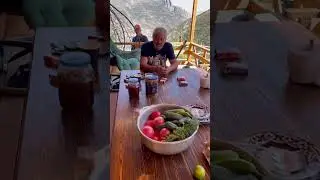 Готовимся к завтраку #горы #travel #food