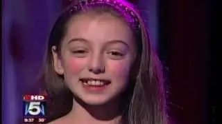 Hollie Steel - O Holy Night (Christmas Song Live in New York)
